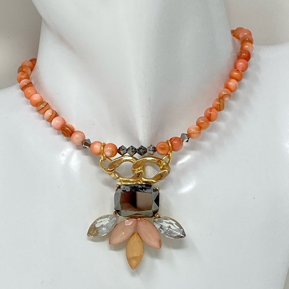 Bling pendant, shell beads, crystal necklace set - Picture 3 of 6